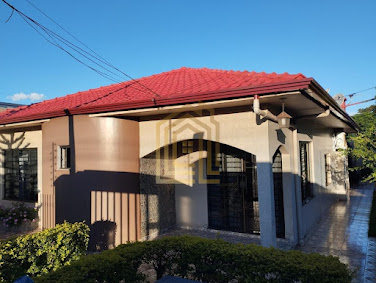 Casa à Venda no bairro São Cristóvão, Cascavel: 220m², 3 Quartos, R$850mil