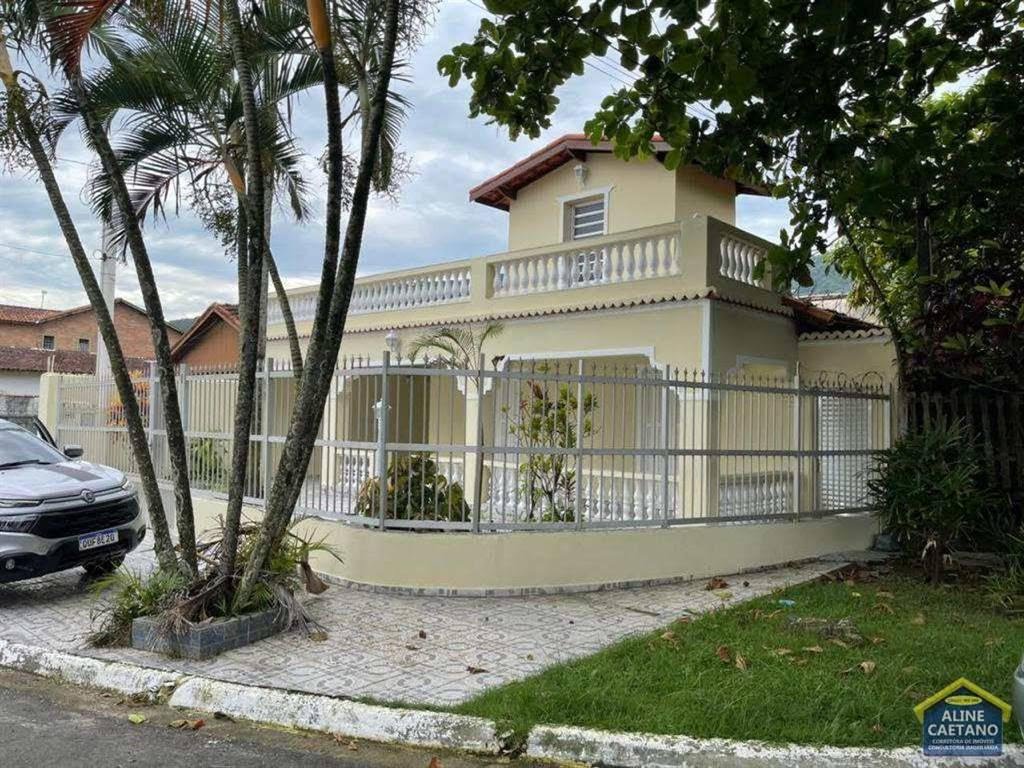 Casa à venda com 4 quartos, 3 banheiros, 5 vagas e 124m² no Solemar, Praia Grande (SP) — foto 2 de 17