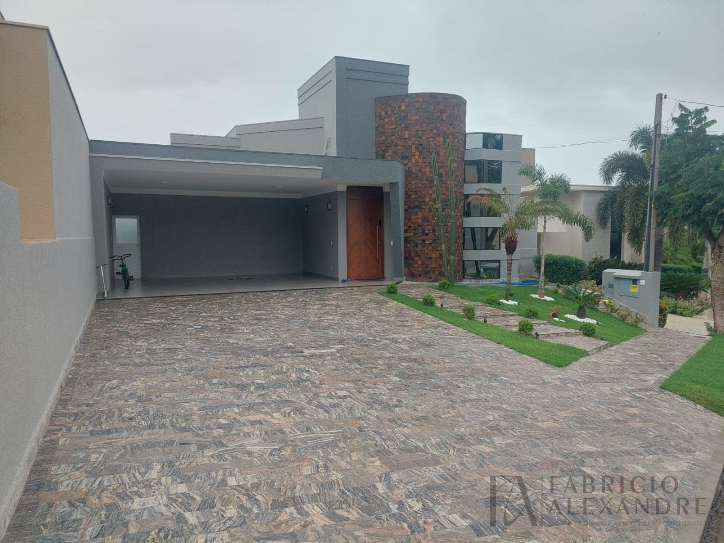 Casa à venda com 3 quartos, 3 suítes, 4 vagas e 223m² no Residencial Gaivota I, São José do Rio Preto (SP) — foto 2 de 12