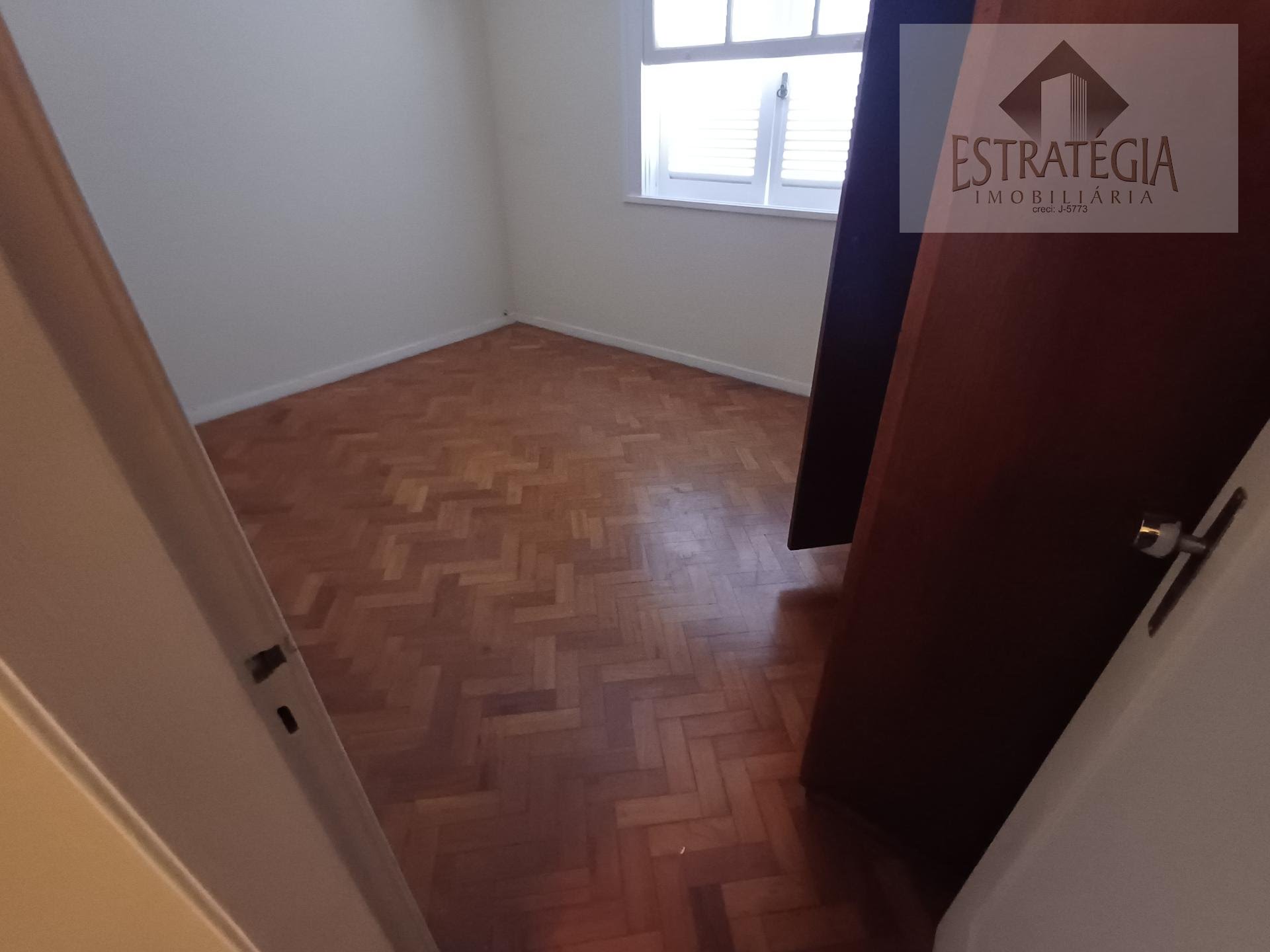 Apartamento para alugar com 3 quartos, 1 banheiro e 1 vaga no Valparaíso, Petrópolis (RJ) — foto 8 de 16