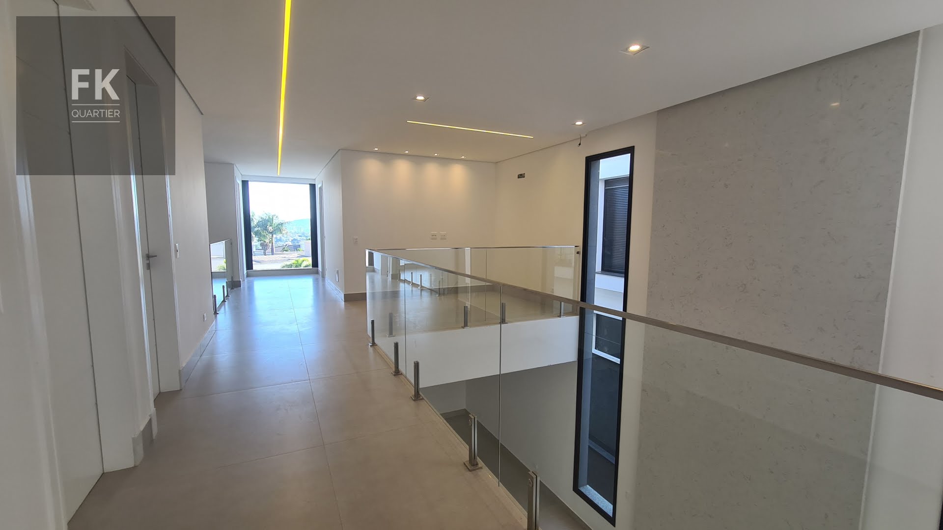 Casa à venda com 5 quartos, 5 suítes, 4 vagas e 560m² no Tamboré, Barueri (SP) — foto 3 de 30