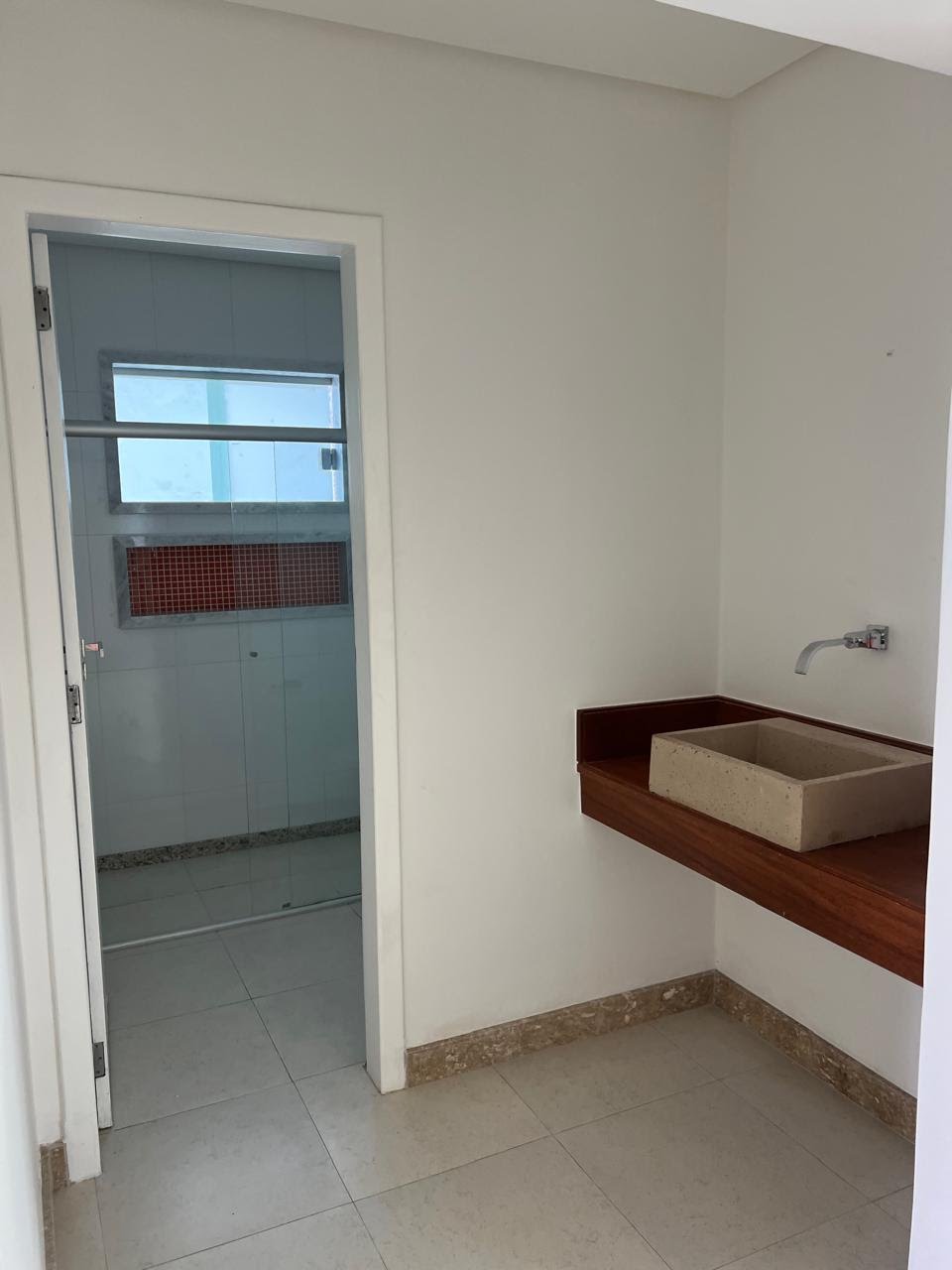 Casa à venda com 4 quartos, 3 suítes, 2 vagas e 150m² no Outeiro São Francisco, Porto Seguro (BA) — foto 6 de 13