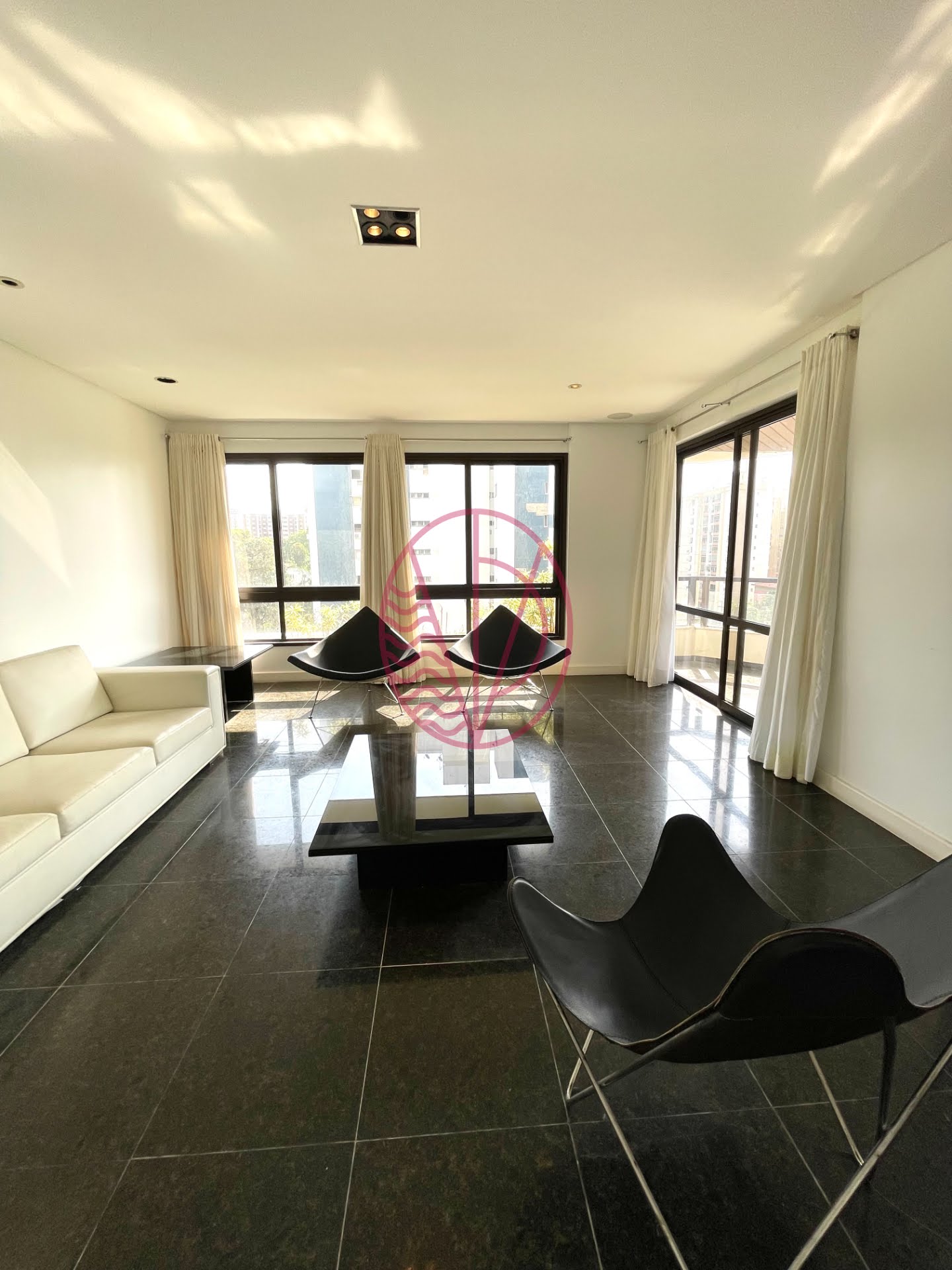 Apartamento à venda com 3 quartos, 2 suítes, 3 vagas e 212m² no Itaigara, Salvador (BA) — foto 4 de 30