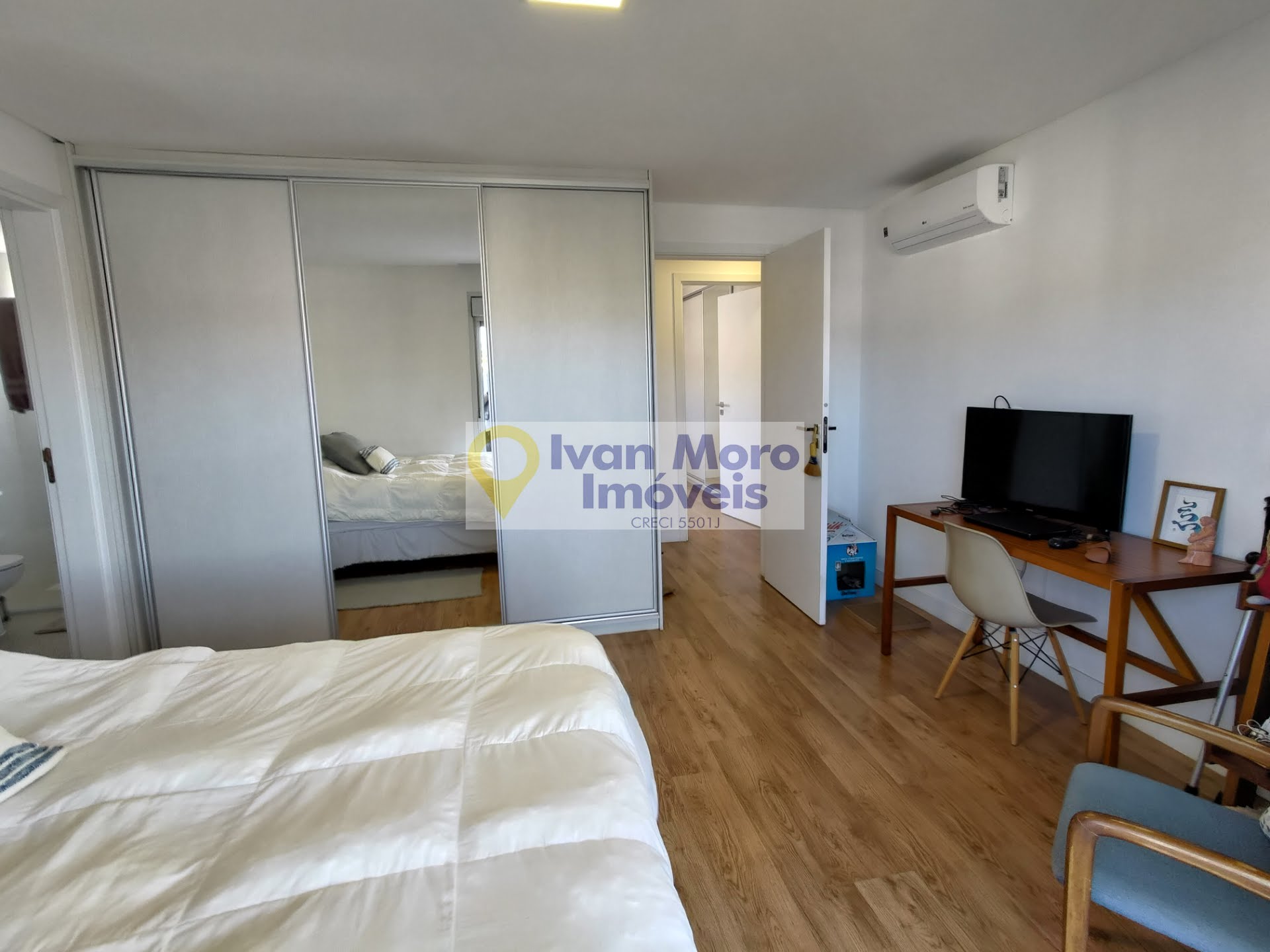 Cobertura à venda com 3 quartos, 3 suítes, 3 vagas e 220m² no Agronômica, Florianópolis (SC) — foto 13 de 30