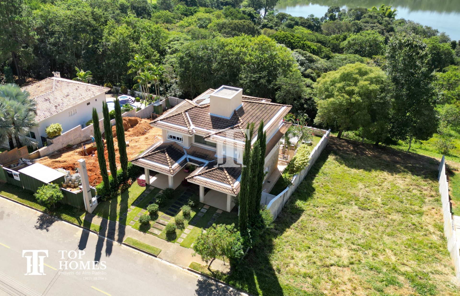 Casa de alto padrão à venda no condomínio Residencial Villagio Paradiso - Itatiba/SP
