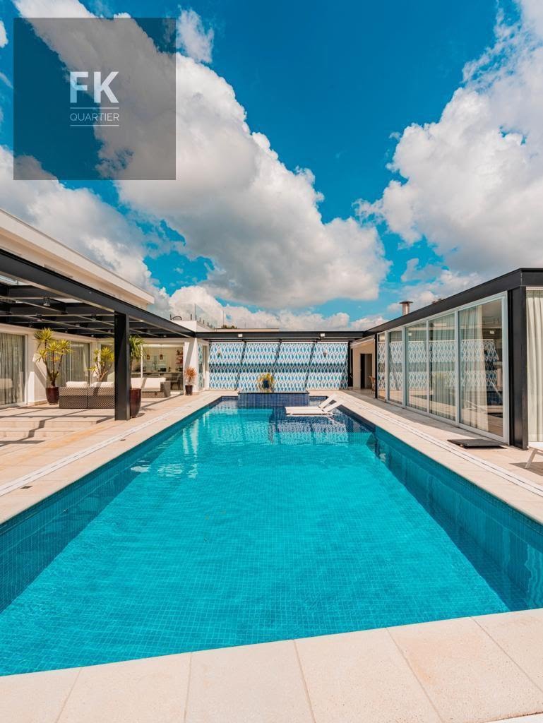 Casa à venda com 4 quartos, 4 suítes, 6 vagas e 900m² no Alphaville Residencial Dois, Barueri (SP) — foto 2 de 12