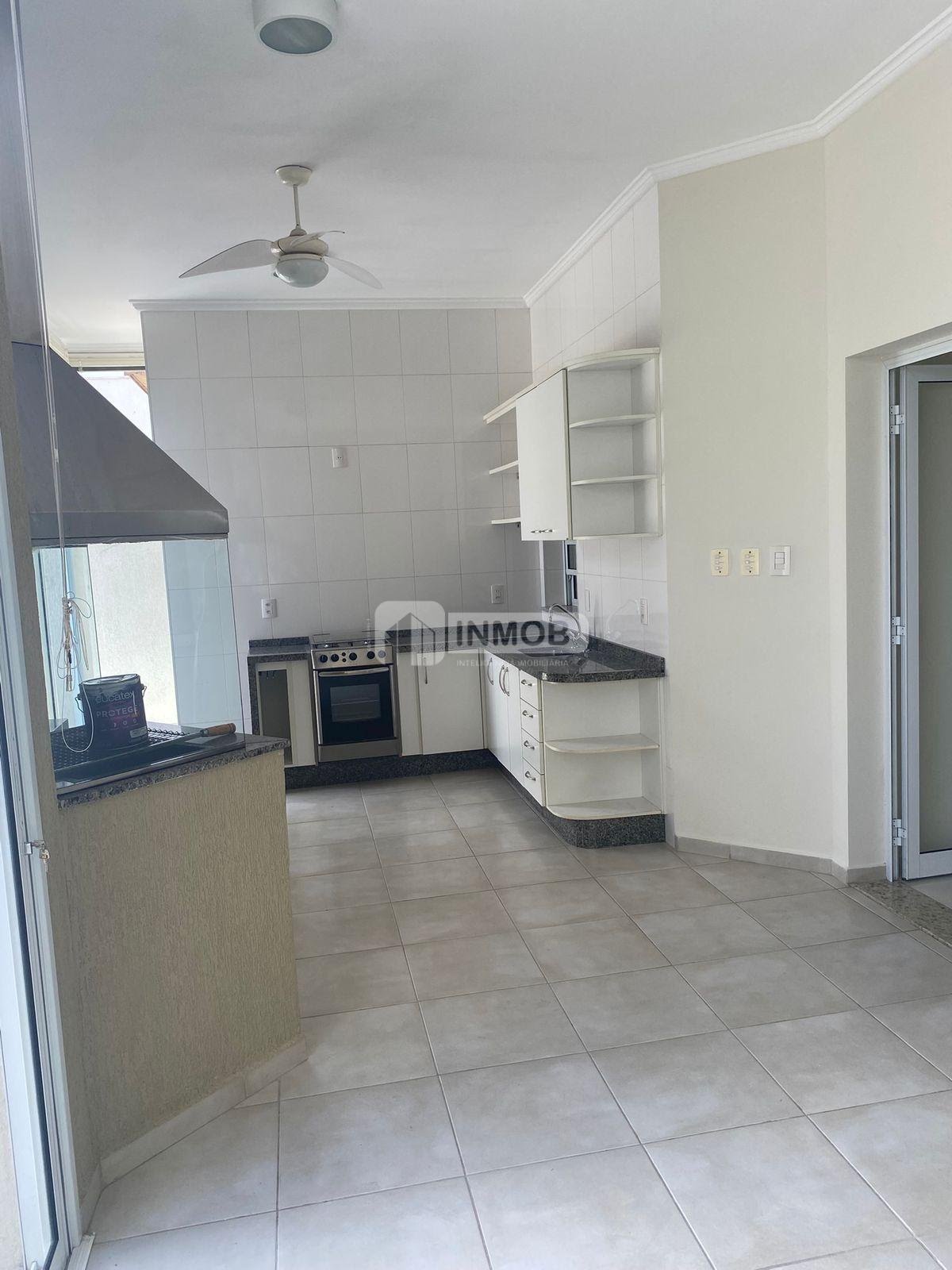 Casa à venda com 3 quartos, 3 suítes, 4 vagas e 261m² no Campos do Conde, Tremembé (SP) — foto 4 de 23