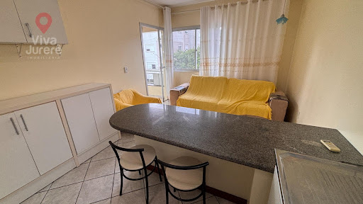 Apartamento em Jurere  -  Florianópolis