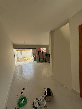 Casa em Jardim Guanabara com 3 quartos, quintal  -  Macaé