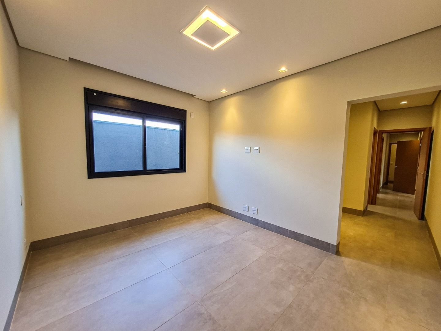 Casa à venda com 3 quartos, 3 suítes, 4 vagas e 204m² no Residencial Alto do Castelo, Ribeirão Preto (SP) — foto 10 de 20