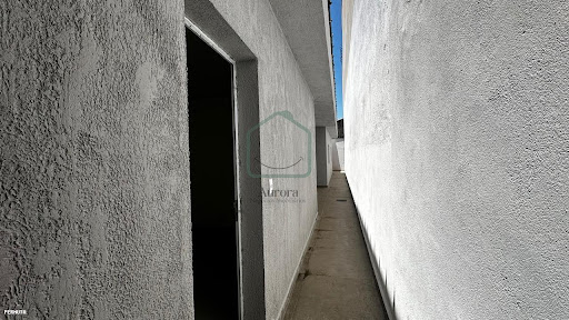Casa à venda em Vila Amorim, Suzano: 125m², 2 dormitórios, 1 suíte, 2 banheiros por R$ 450 mil.