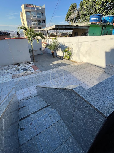Casa em Vila Guanabara  -  Duque de Caxias