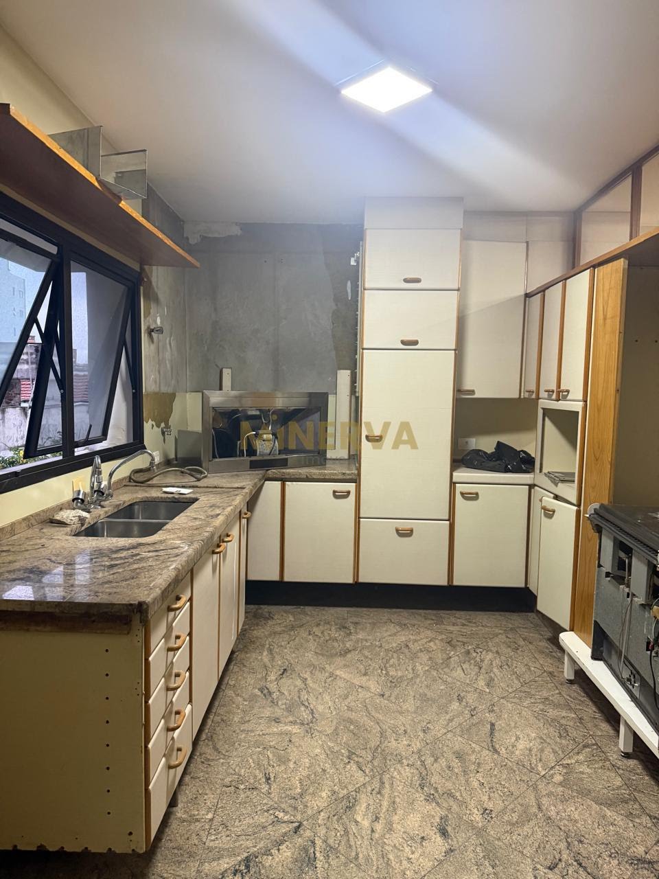 Apartamento à venda com 4 quartos, 2 suítes, 4 vagas e 232m² no Vila Regente Feijó, São Paulo (SP) — foto 3 de 30