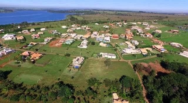 Terreno à venda com 1000m² de terreno no Condomínio Terra da Barra, Mendonça — foto principal