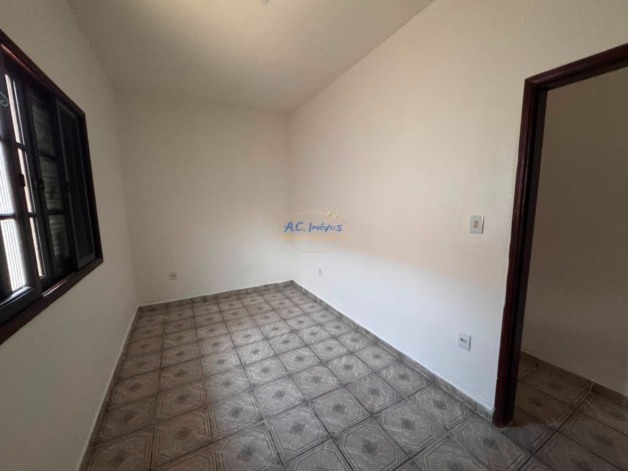 Casa à venda com 2 quartos, 1 suíte, 2 vagas e 125m² no Maracanã, Praia Grande (SP) — foto 10 de 17
