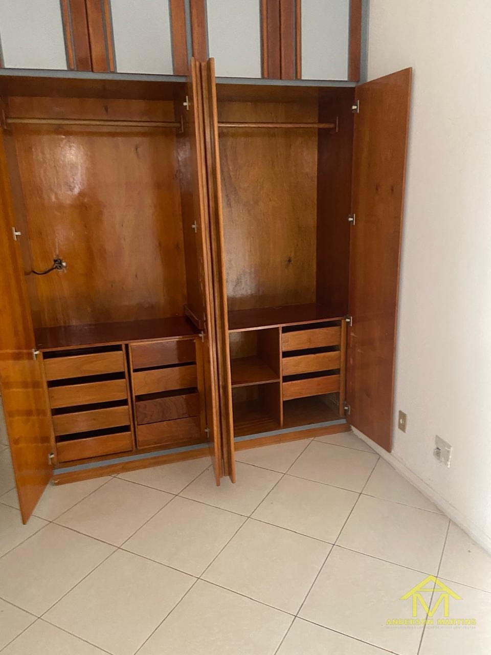 Apartamento à venda com 4 quartos, 3 banheiros, 2 vagas e 198m² no Praia da Costa, Vila Velha (ES) — foto 10 de 19