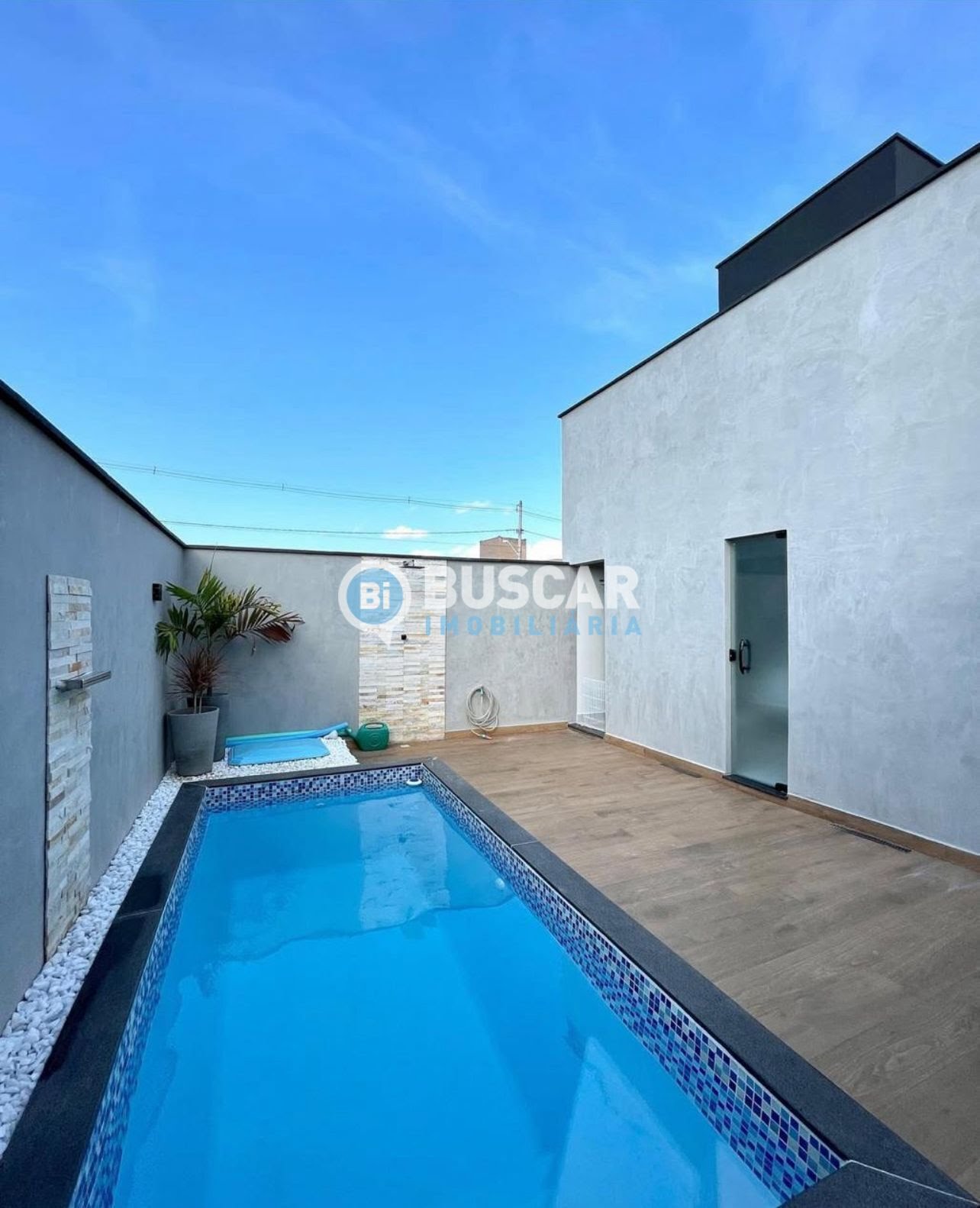 Casa à venda com 3 quartos, 2 suítes, 4 vagas e 271m² no Sim, Feira de Santana (BA) — foto 3 de 9