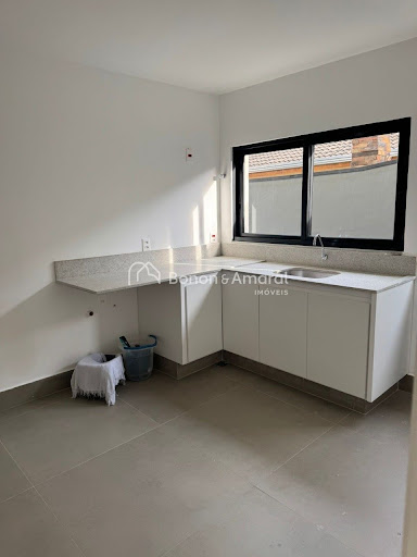 Casa, 3 quartos, 240 m² - Foto 13