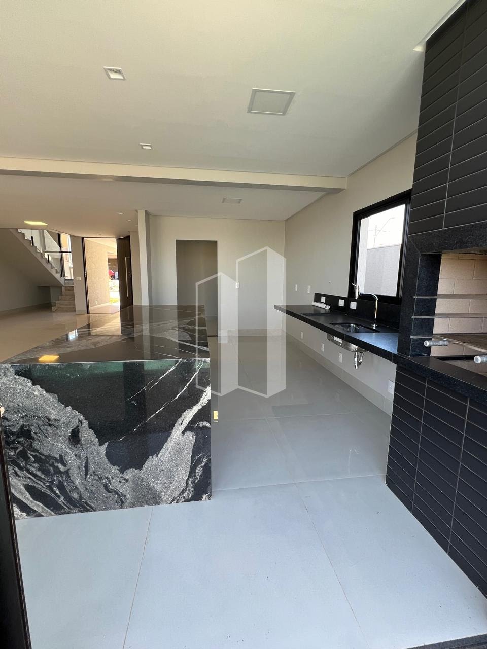Casa à venda com 4 quartos, 3 suítes, 2 vagas e 246m² no Jardins Capri, Senador Canedo (GO) — foto 7 de 30