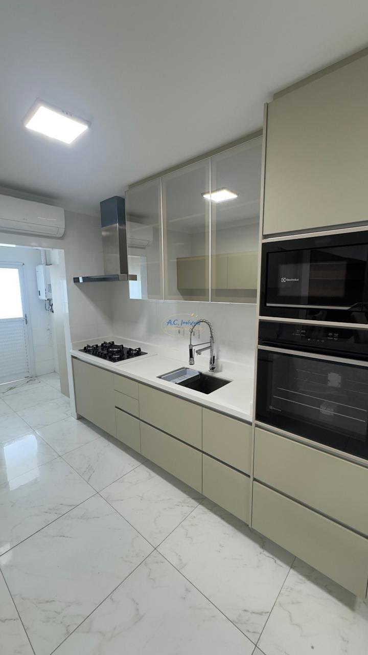 Apartamento à venda com 3 quartos, 1 suíte, 2 vagas e 140m² no Guilhermina, Praia Grande (SP) — foto 7 de 17