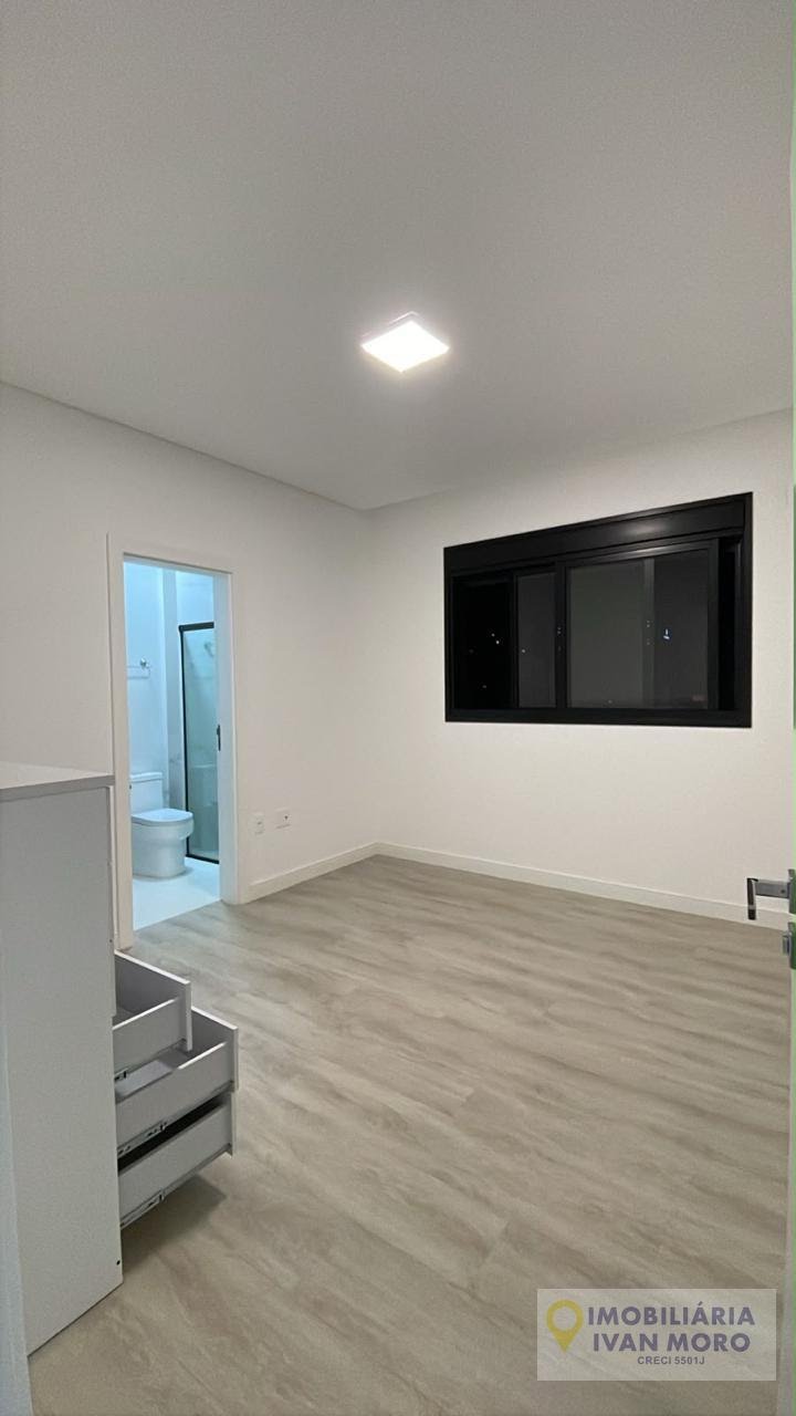 Apartamento para alugar com 4 quartos, 4 suítes, 3 vagas e 198m² no Meia Praia, Itapema (SC) — foto 12 de 30
