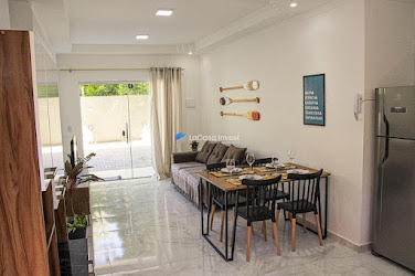 Apartamento 2 Dorms à Venda na Praia de Taperapuan, Porto Seguro