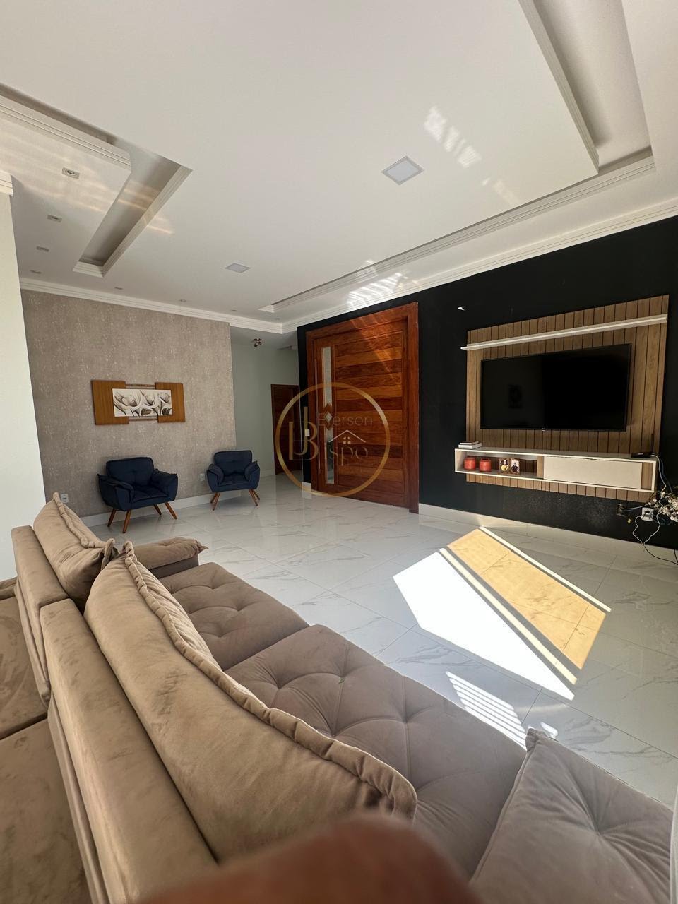 Casa à venda com 4 quartos, 4 suítes, 2 vagas e 350m² no Outeiro São Francisco, Porto Seguro (BA) — foto 2 de 28