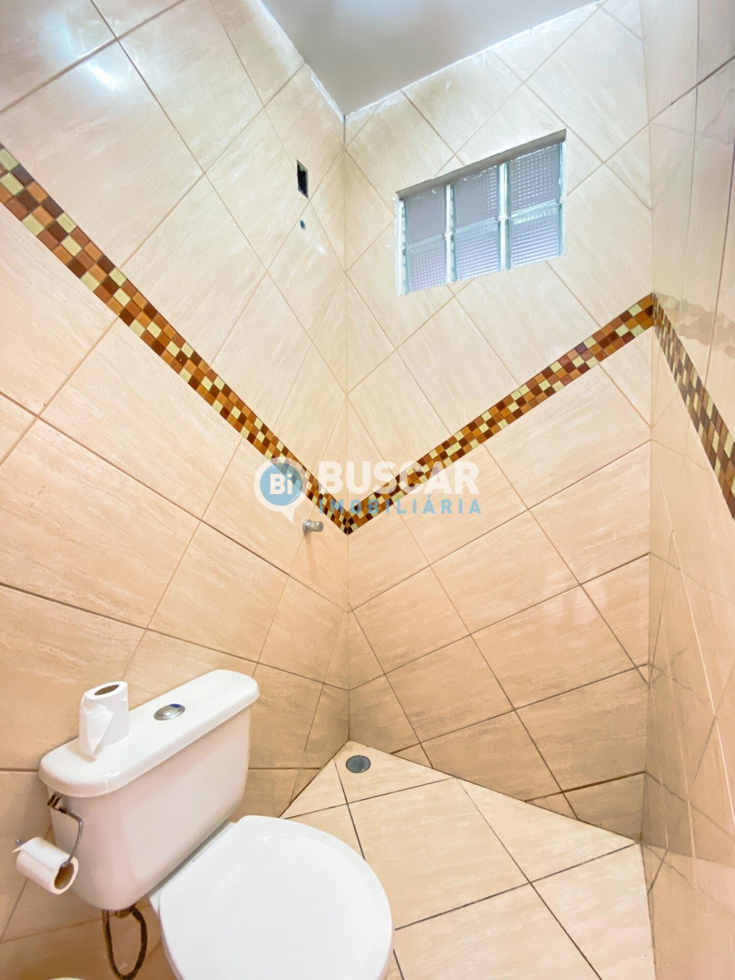 Casa à venda com 5 quartos, 5 suítes, 2 vagas e 300m² no Capuchinhos, Feira de Santana (BA) — foto 25 de 26