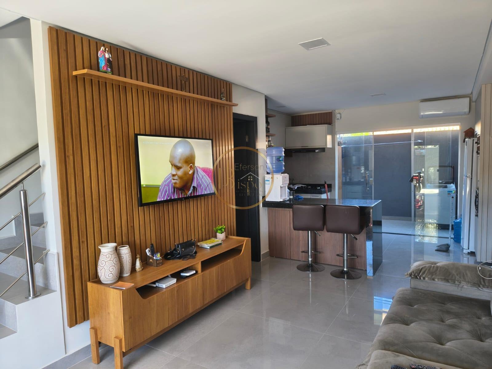 Apartamento à venda com 3 quartos, 3 banheiros, 1 vaga e 90m² no Centro, Porto Seguro — foto principal