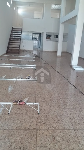 Barracão de 200m² no Centro de Alfenas: venda por R$ 1.200.000