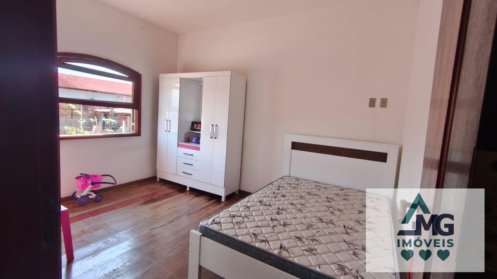 Casa, 3 quartos, 237 m² - Foto 9
