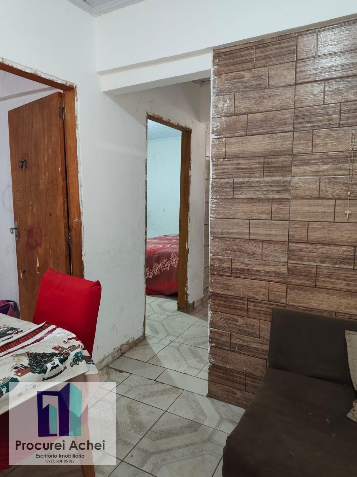 Casa à venda com 4 quartos, 2 banheiros, 2 vagas e 128m² no Jardim Roriz (planaltina), Planaltina — foto principal