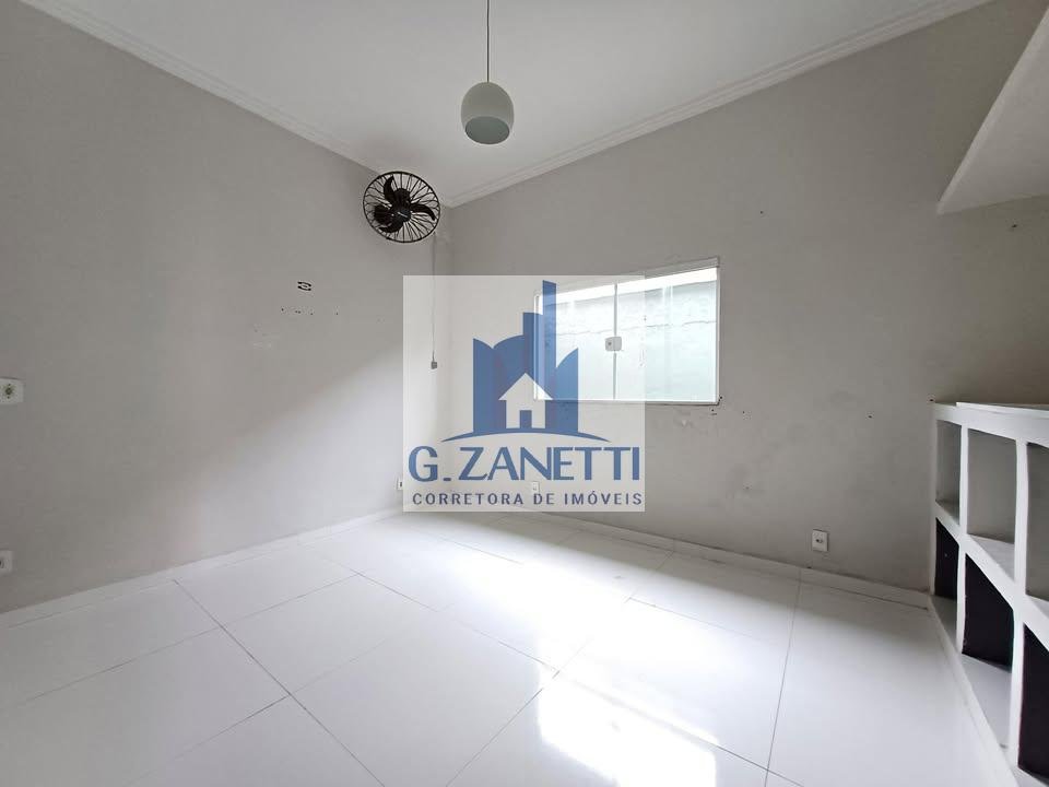 Casa, 4 quartos, 198 m² - Foto 2