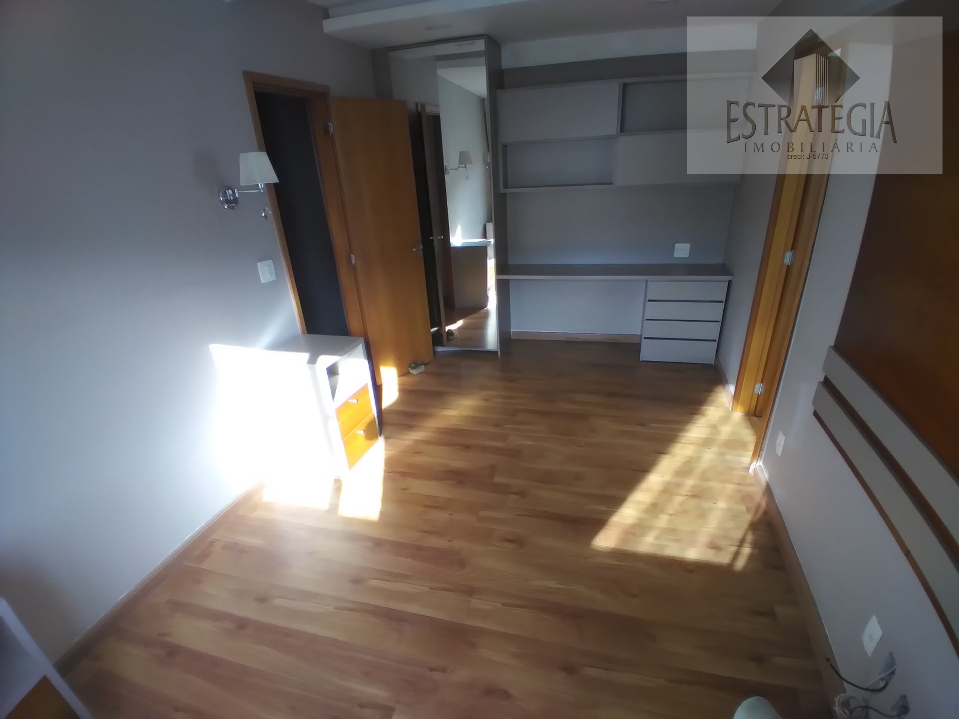Apartamento à venda com 3 quartos, 1 suíte, 2 vagas e 120m² no Coronel Veiga, Petrópolis (RJ) — foto 24 de 27