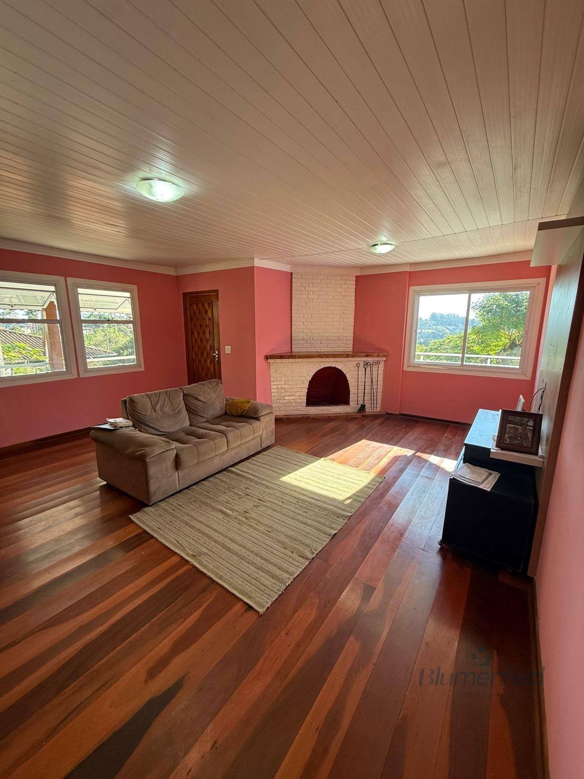 Casa à venda com 3 quartos, 1 suíte, 3 vagas e 305m² no Arujá Country Club, Arujá (SP) — foto 9 de 25