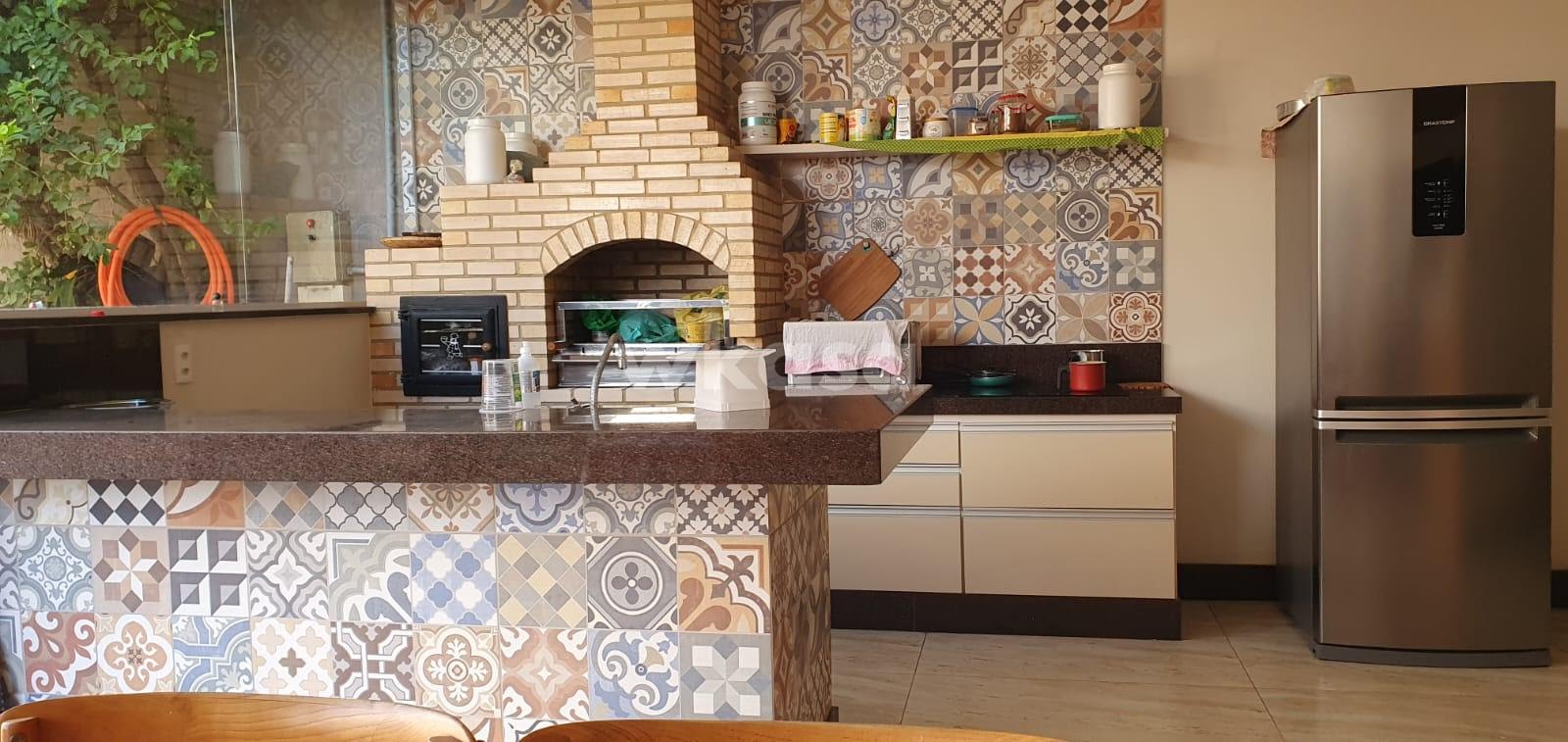 Casa à venda com 3 quartos, 1 suíte, 3 vagas e 259m² no Parque Residencial Laranjeiras, Serra (ES) — foto 28 de 30