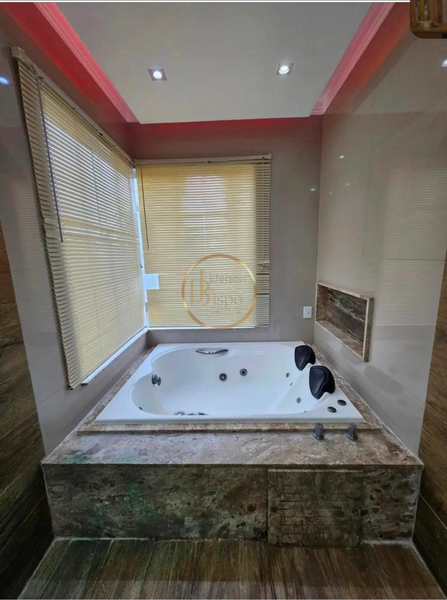 Casa à venda com 4 quartos, 4 suítes, 2 vagas e 300m² no Outeiro São Francisco, Porto Seguro (BA) — foto 4 de 11
