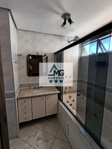 Banheiro com Hidromassagem da Suíte