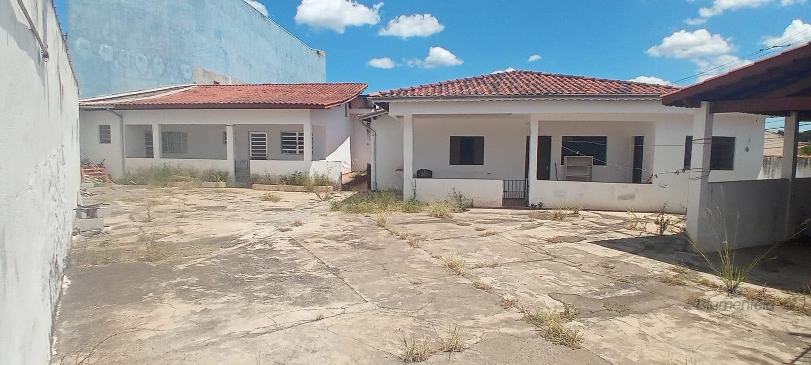 Casa para alugar com 5 quartos, 4 banheiros e 10 vagas no Centro Residencial, Arujá — foto principal