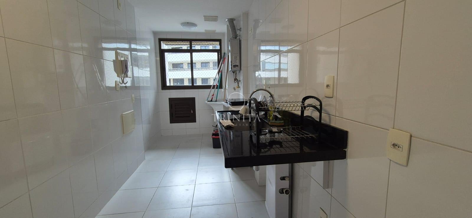Cozinha elos ilha pura Trinità Imobiliária 