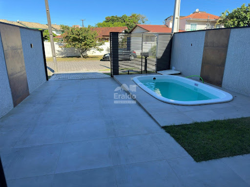 Sobrado em Centro - Guaratuba, PR
