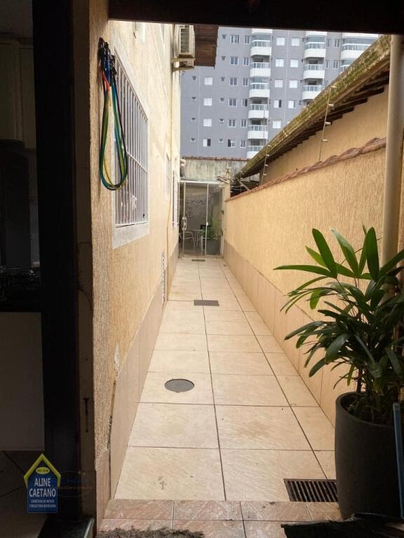 Casa à venda com 3 quartos, 1 suíte, 2 vagas e 130m² no Vila Caiçara, Praia Grande (SP) — foto 25 de 27