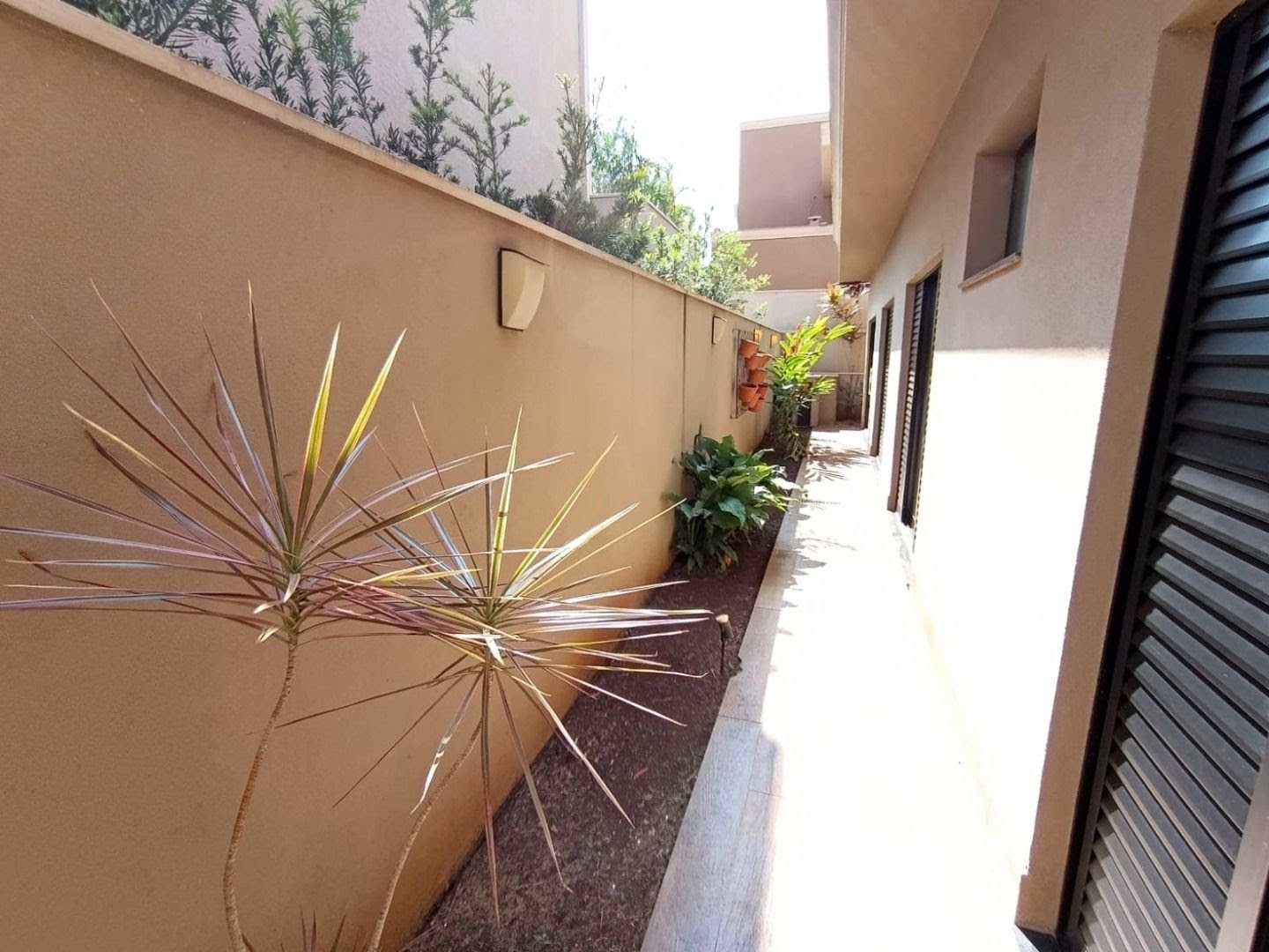 Casa à venda com 3 quartos, 3 suítes, 4 vagas e 160m² no Condomínio Guaporé, Ribeirão Preto (SP) — foto 23 de 30