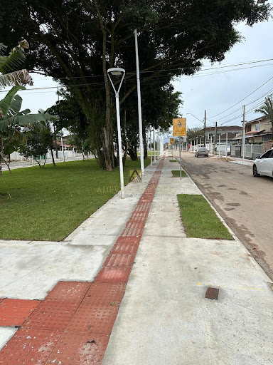 Casa em Aventureiro  -  Joinville
