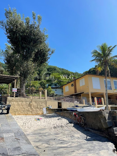 Casa de Condomínio à Venda em Guity, Mangaratiba – 5 Suítes