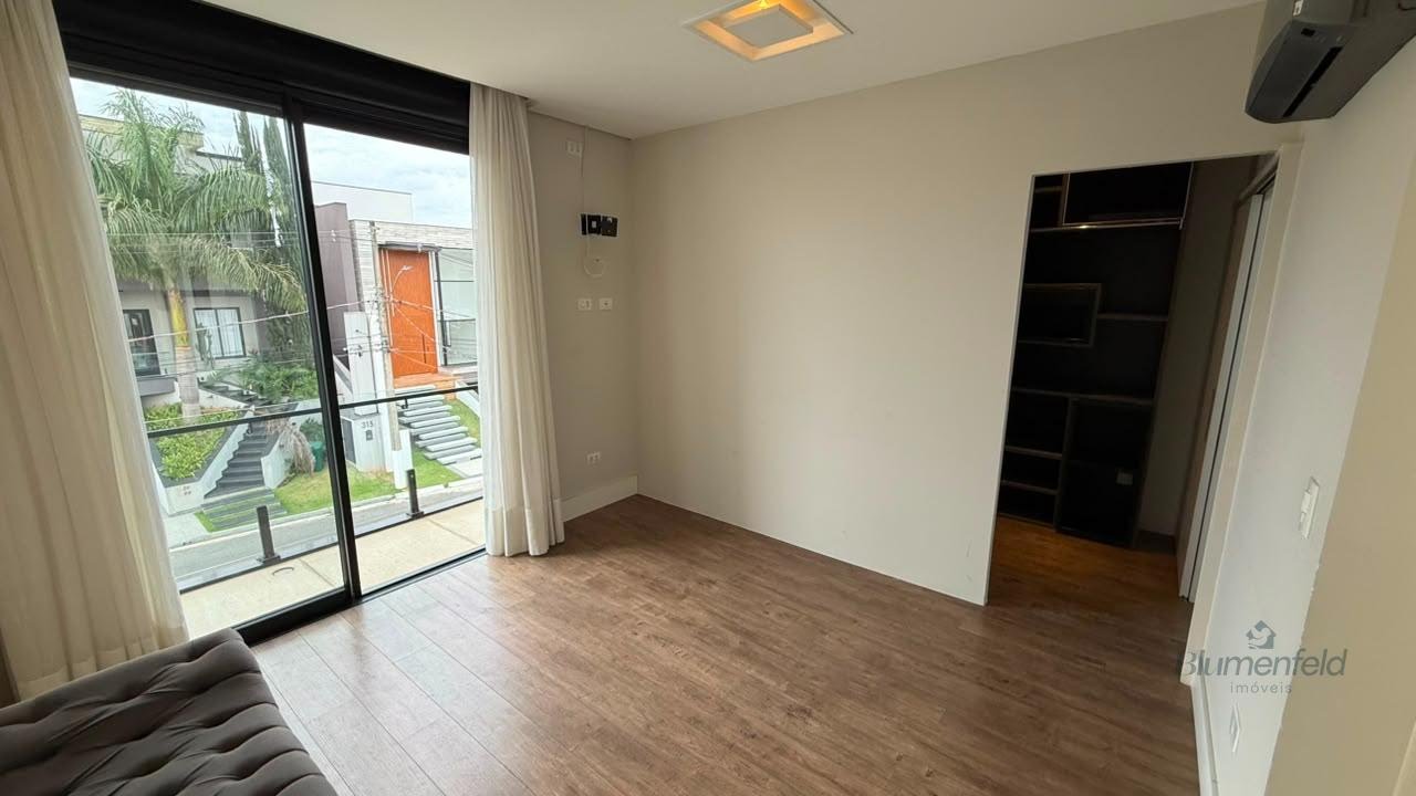 Casa à venda com 4 quartos, 4 suítes, 6 vagas e 370m² no Condomínio Real Park, Arujá (SP) — foto 20 de 30