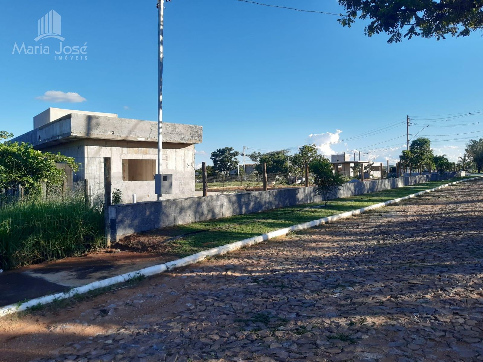 Casa à venda com 3 suítes, 2 vagas e 300m² no Condomínio Vale Verde II, Funilândia (MG) — foto 28 de 30