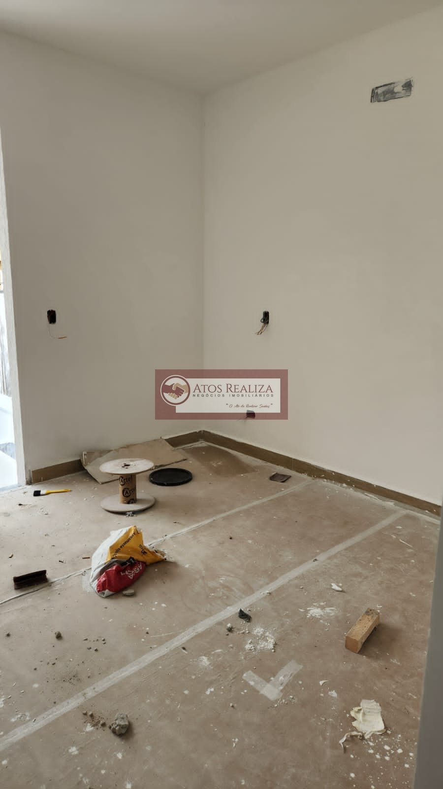 Casa à venda com 3 quartos, 1 suíte, 2 vagas e 108m² no Jardim Sabara, São Paulo (SP) — foto 2 de 10