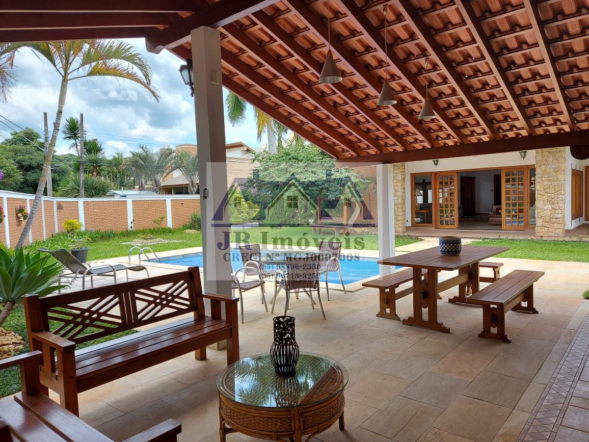 Casa à venda com 2 quartos, 3 suítes, 4 vagas e 1448m² no Centro, Itajubá (MG) — foto 26 de 30