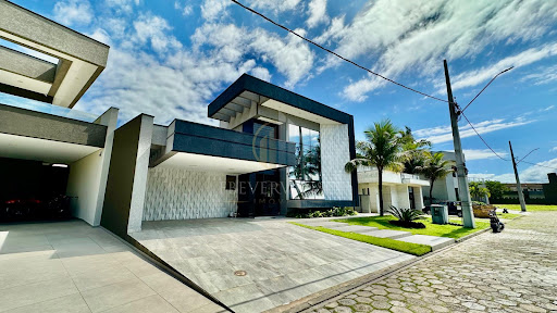 Casa em Piçarras - Guaratuba, PR